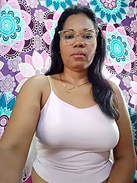 Snapshot of Yandris_1212 chatting on 07/04/26, 01:37 Yandris 1212 online show from 07/04/26, 01:37