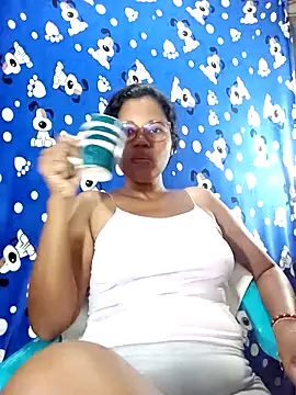 Snapshot of Yandris_1212 chatting on 05/05/26, 01:03 Yandris 1212 online show from 05/05/26, 01:03