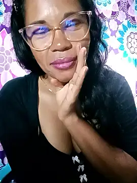Snapshot of Yandris_1212 chatting on 06/06/26, 02:17 Yandris 1212 online show from 06/06/26, 02:17