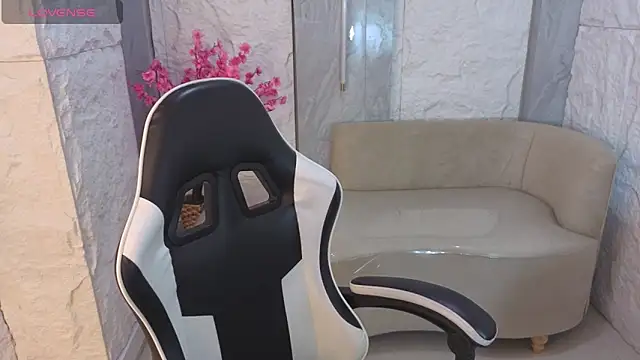 Aliz Cooper Tx online show from 02/04/26, 07:42