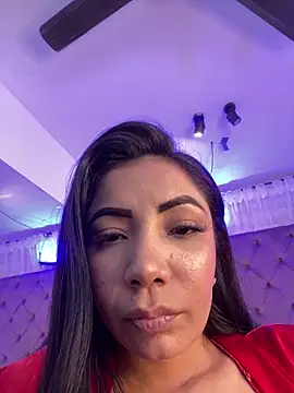 Snapshot of Auri__ chatting on 02/13/26, 08:09 Auri online show from 02/13/26, 08:09