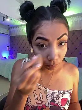 Auri   online show from 03/29/26, 07:37