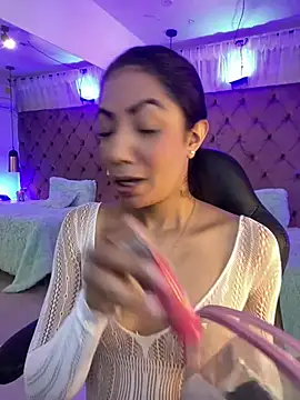 Auri   online show from 03/27/26, 07:37