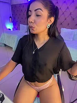 Auri   online show from 03/30/26, 07:48