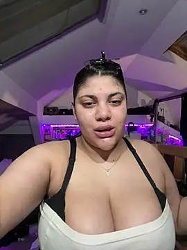 MinaKhalina online show from 04/18/26, 11:49