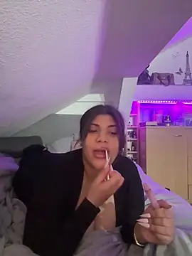 MinaKhalina online show from 01/18/26, 06:11