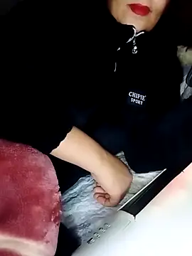 Snapshot of Naughty-Yousra chatting on 02/22/26, 08:49 Naughty-Yousra online show from 02/22/26, 08:49