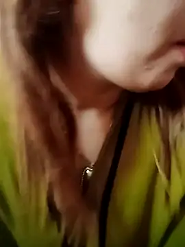Snapshot of Naughty-Yousra chatting on 05/14/26, 03:31 Naughty-Yousra online show from 05/14/26, 03:31