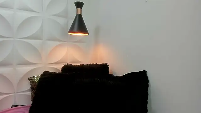 zaira skinny online show from 03/25/26, 03:17