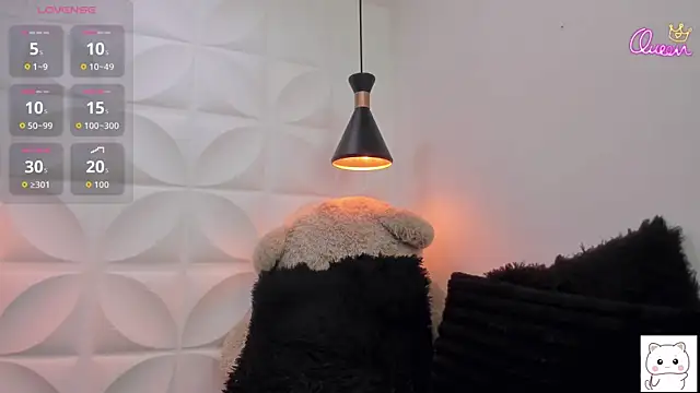 Snapshot of zaira_skinny chatting on 07/19/26, 04:04 zaira skinny online show from 07/19/26, 04:04