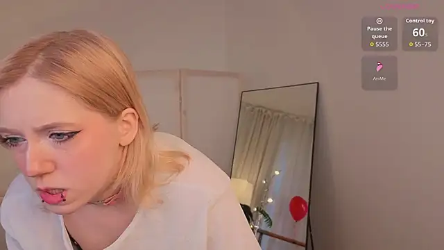 MoonlightAsuna online show from 02/15/26, 01:43