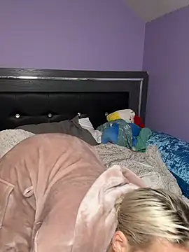 Snapshot of LindseyFAFO chatting on 02/10/26, 06:51 LindseyFAFO online show from 02/10/26, 06:51