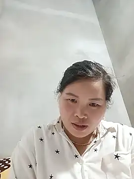 Snapshot of nana_nana99 chatting on 06/08/26, 02:39 nana nana99 online show from 06/08/26, 02:39