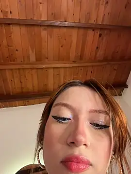 Snapshot of Alison_Ivanova chatting on 02/05/26, 05:14 Alison Ivanova online show from 02/05/26, 05:14