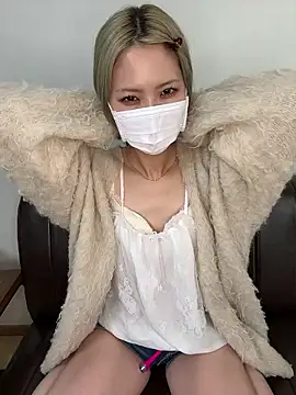 yumi0025 online show from 01/19/26, 05:22