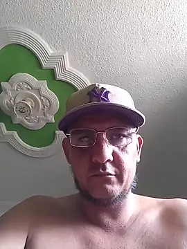 Juanstevan2724 online show from 02/20/26, 08:44