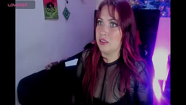 lunaa rayy420 online show from 08/04/26, 06:34