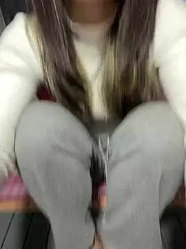 Snapshot of Lata-cute chatting on 02/15/26, 07:51 Lata-cute online show from 02/15/26, 07:51