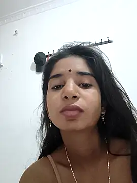Cute-Natashaa online show from 03/04/26, 04:42