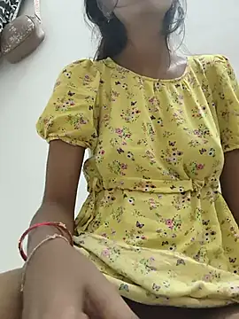 Snapshot of Cute-Natashaa chatting on 05/26/26, 05:05 Cute-Natashaa online show from 05/26/26, 05:05