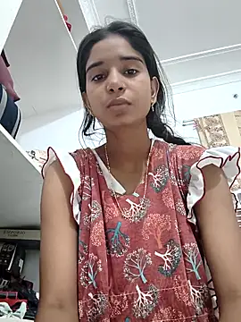 Cute-Natashaa online show from 04/08/26, 04:03
