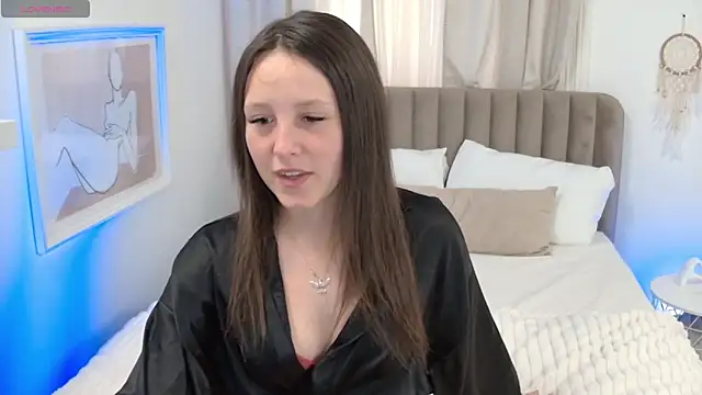 Miss sindy11 online show from 04/22/26, 05:47