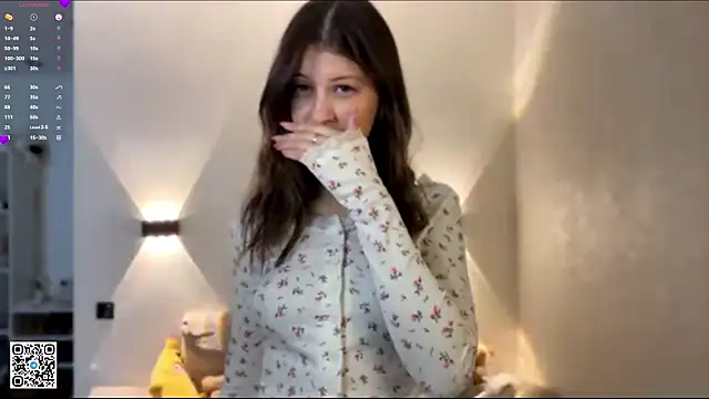 LouiseChavez online show from 04/14/26, 08:19