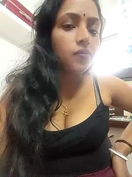 Hot-Tinaa online show from 02/13/26, 06:24