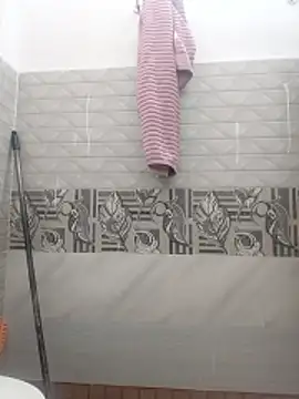 Hot-Tinaa online show from 04/04/26, 06:53