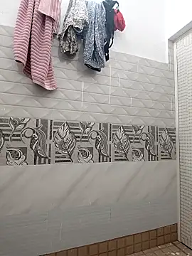 Hot-Tinaa online show from 04/09/26, 09:26