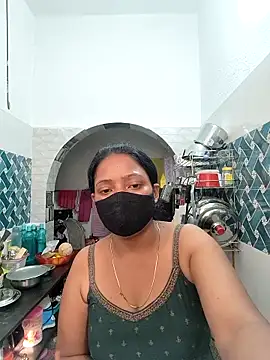 Hot-Tinaa online show from 03/07/26, 09:27