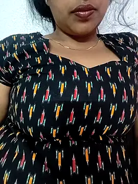 Hot-Tinaa online show from 03/19/26, 02:11