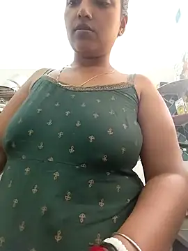 Hot-Tinaa online show from 03/08/26, 04:16