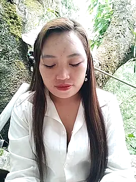 lia-coy online show from 04/21/26, 02:36