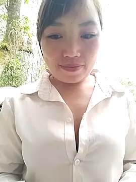 lia-coy online show from 04/16/26, 12:00