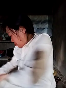 lia-coy online show from 02/16/26, 12:42