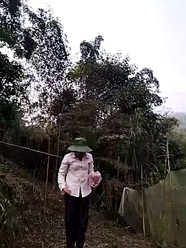 lia-coy online show from 03/29/26, 02:24