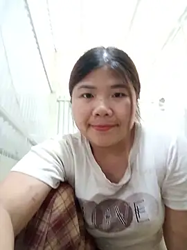 Snapshot of Lioe_koei chatting on 06/18/26, 06:56 Lioe koei online show from 06/18/26, 06:56