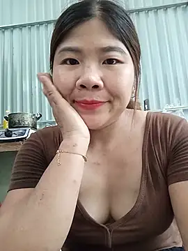 Snapshot of Lioe_koei chatting on 06/25/26, 05:45 Lioe koei online show from 06/25/26, 05:45
