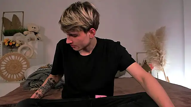 Volan Starts online show from 02/22/26, 04:26