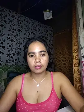 Snapshot of LoveSammantha24xxx chatting on 06/02/26, 12:32 LoveSammantha24xxx online show from 06/02/26, 12:32