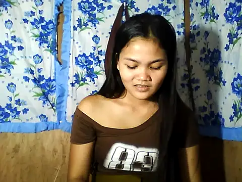 PinaySkinnyJust18 online show from 04/28/26, 02:27