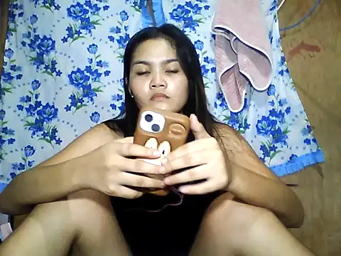 PinaySkinnyJust18 online show from 06/02/26, 10:15