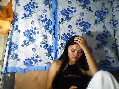 PinaySkinnyJust18 online show from 04/02/26, 08:54