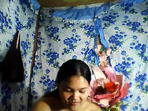 PinaySkinnyJust18 online show from 05/26/26, 10:02