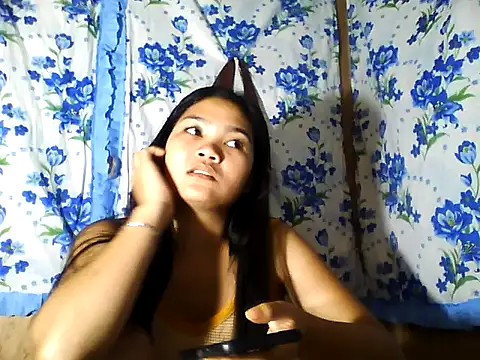 PinaySkinnyJust18 online show from 04/11/26, 10:13