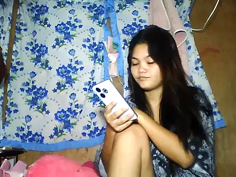 Snapshot of PinaySkinnyJust18 chatting on 06/03/26, 09:52 PinaySkinnyJust18 online show from 06/03/26, 09:52