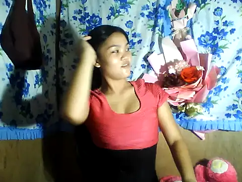PinaySkinnyJust18 online show from 05/25/26, 09:52