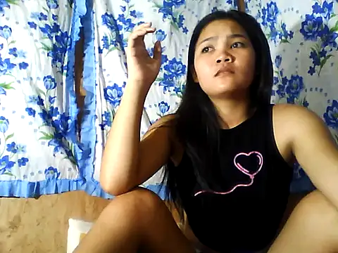 Snapshot of PinaySkinnyJust18 chatting on 06/23/26, 09:46 PinaySkinnyJust18 online show from 06/23/26, 09:46
