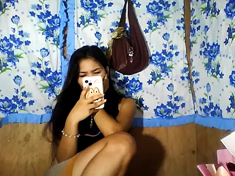 PinaySkinnyJust18 online show from 05/03/26, 10:57